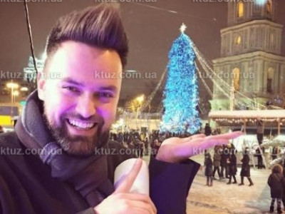 Двое из трех ведущих "Евровидения-2017" распрощались с жизнью холостяков Двое из трех ведущих "Евровидения-2017" распрощались с жизнью холостяков