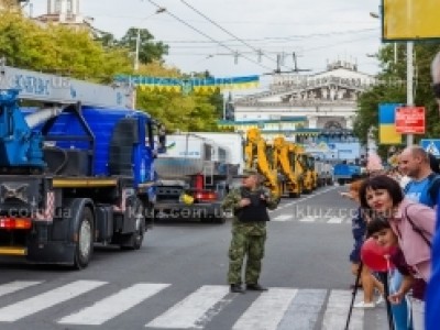 В Мариуполе на День города прошел концерт и показ техники