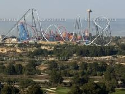 Проверка на смелость с помощью аттракционов - самые страшные горки и батуты в мире