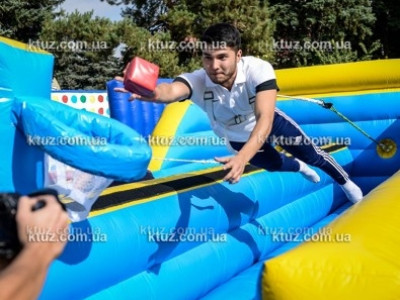 Выбираем аттракционы на праздник для компании подростков