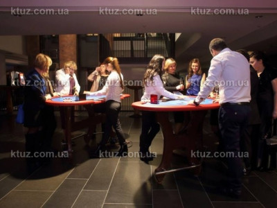 Кто больше? Или 20 игровых столов одновременно в НСК “Олимпийский” Кто больше? Или 20 игровых столов одновременно в НСК “Олимпийский”