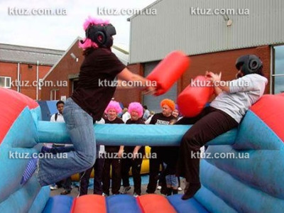 Бои на подушках