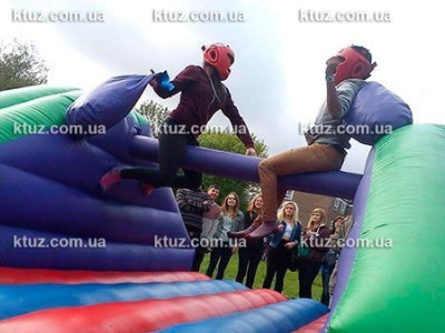 Бои на подушках