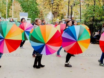 Оригинальные развлечения для киевлян: сахарные композиции и танцевальный флешмоб