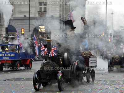 Новогодний парад-карнавал в столице Великобритании Новогодний парад-карнавал в столице Великобритании