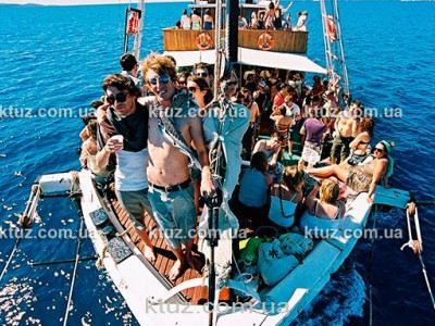 Вечеринка на теплоходе Вечеринка на теплоходе