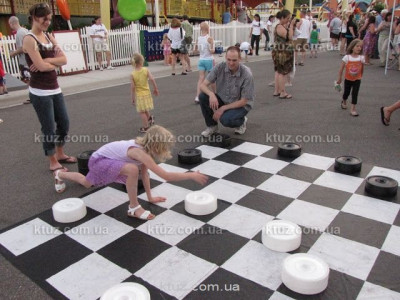 Парковые шахматы и шашки: умный досуг Парковые шахматы и шашки: умный досуг