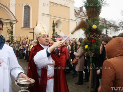 Как католики празднуют Пальмовое воскресенье Как католики празднуют Пальмовое воскресенье