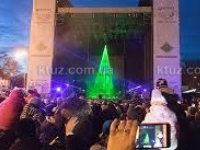 В Днепре состоялось удивительное лазерное шоу В Днепре состоялось удивительное лазерное шоу