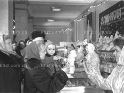 Сильно ли изменились новогодние традиции за столетие? Сильно ли изменились новогодние традиции за столетие?