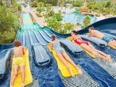 Port Aventura World - лучший парк в Европе