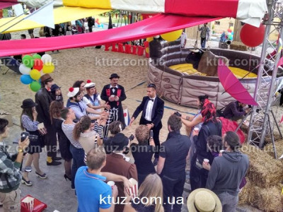 Plarium отпраздновал день рождения с компанией Козырный Туз Plarium отпраздновал день рождения с компанией Козырный Туз