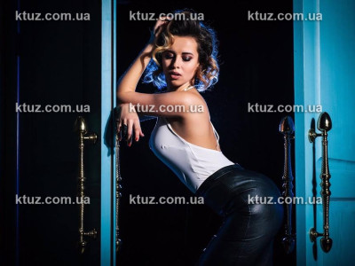 Вокалистка Ирина Островская