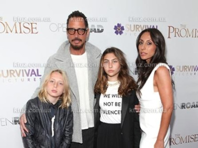 Брэд Питт и семья погибшего друга Брэд Питт и семья погибшего друга