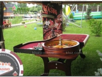 Гавайская вечеринка на пляже Гавайская вечеринка на пляже