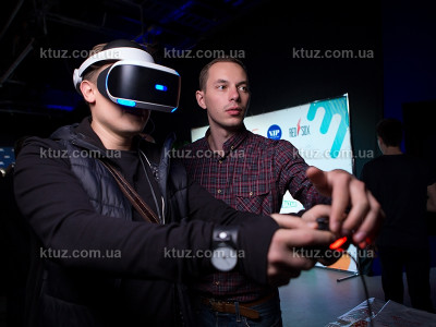 Шлем виртуальной реальности
